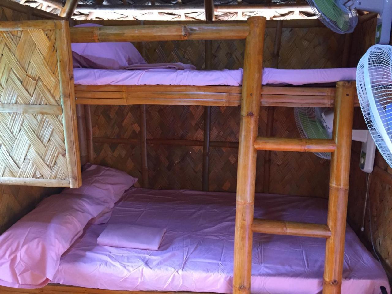 Sealovers' Place Masasa Beach Batangas Екстер'єр фото