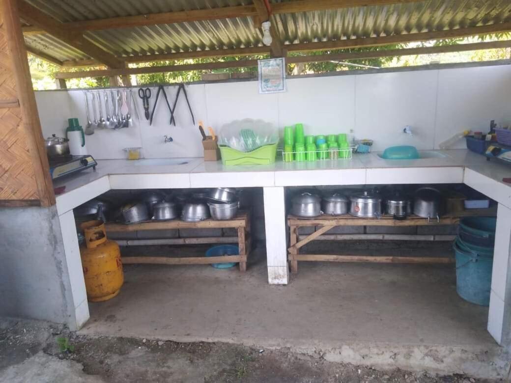 Sealovers' Place Masasa Beach Batangas Екстер'єр фото
